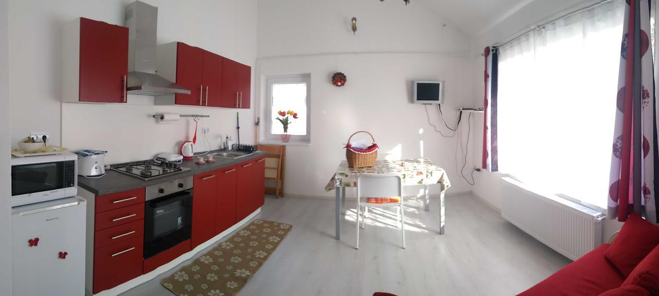 Villa Venezia Egerszalók Exteriör bild