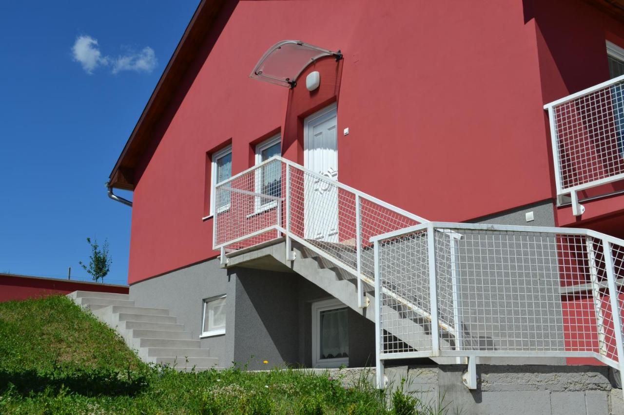 Villa Venezia Egerszalók Exteriör bild