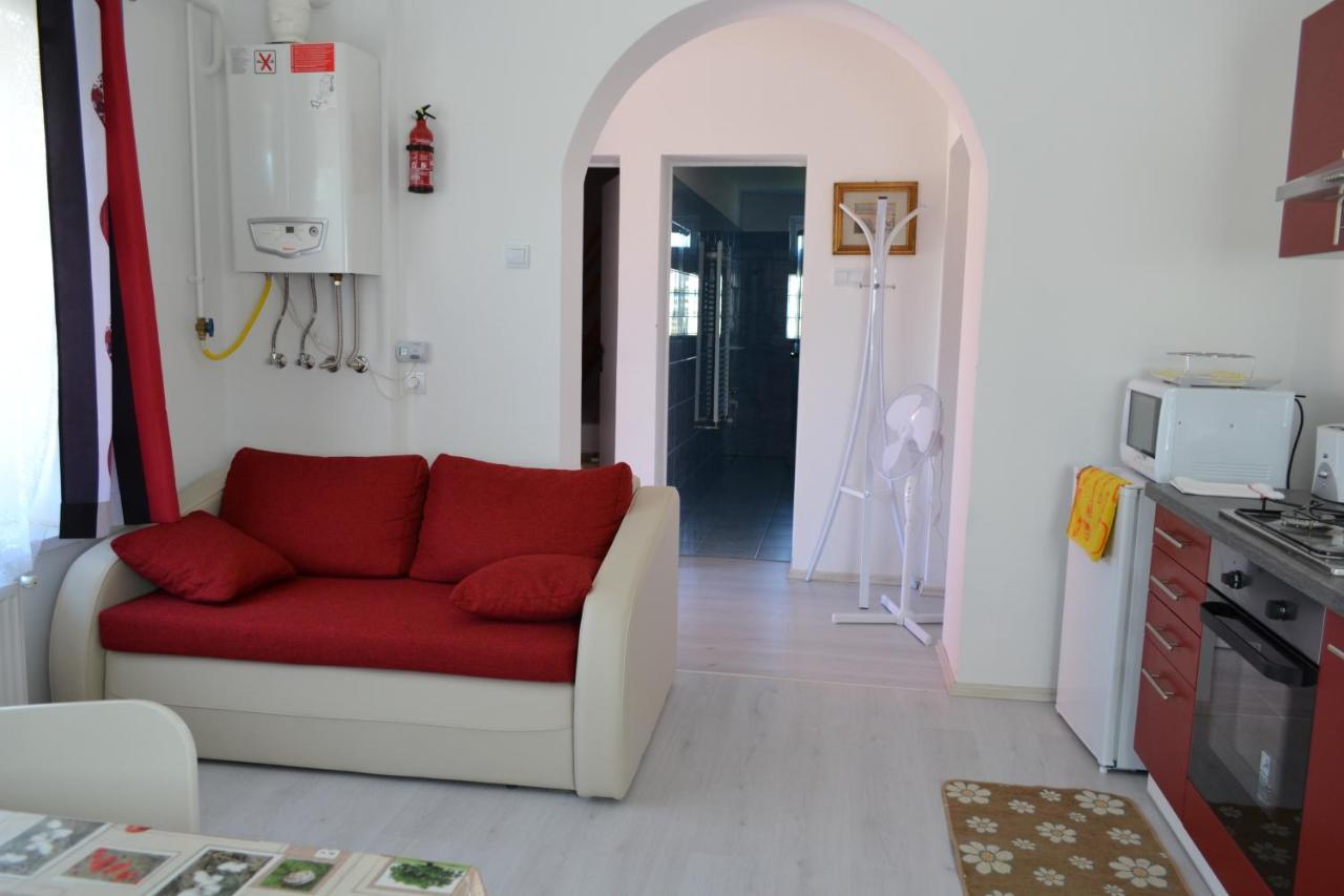 Villa Venezia Egerszalók Exteriör bild